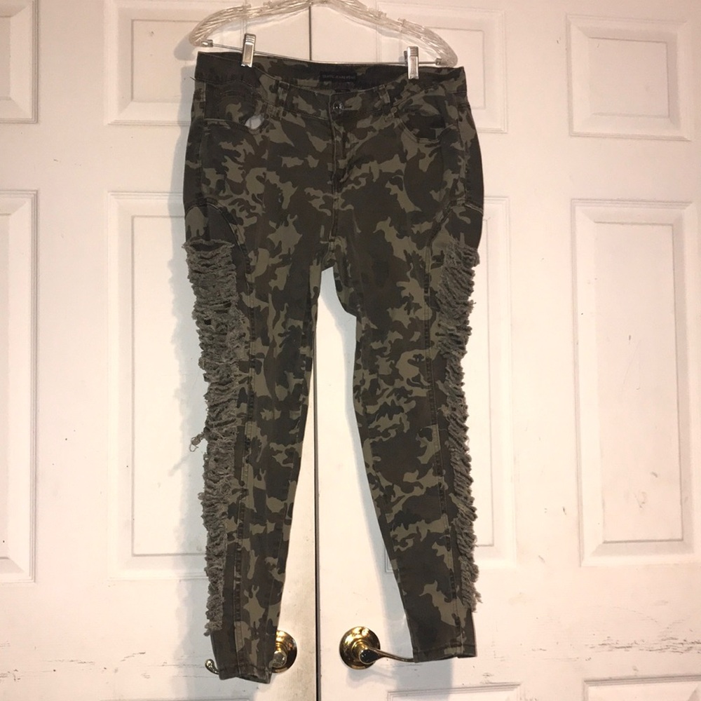 Women’s Olive Camo Distressed Skinny Pants